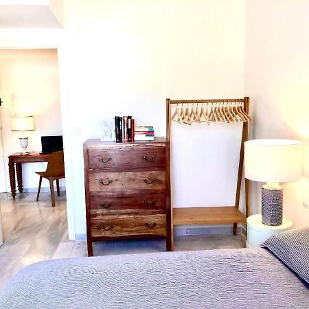 Inspiring Apartment In Carihuela Beach Торремолинос Экстерьер фото
